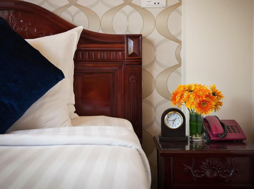 Hanoi Golden Moon Hotel & Travel Экстерьер фото