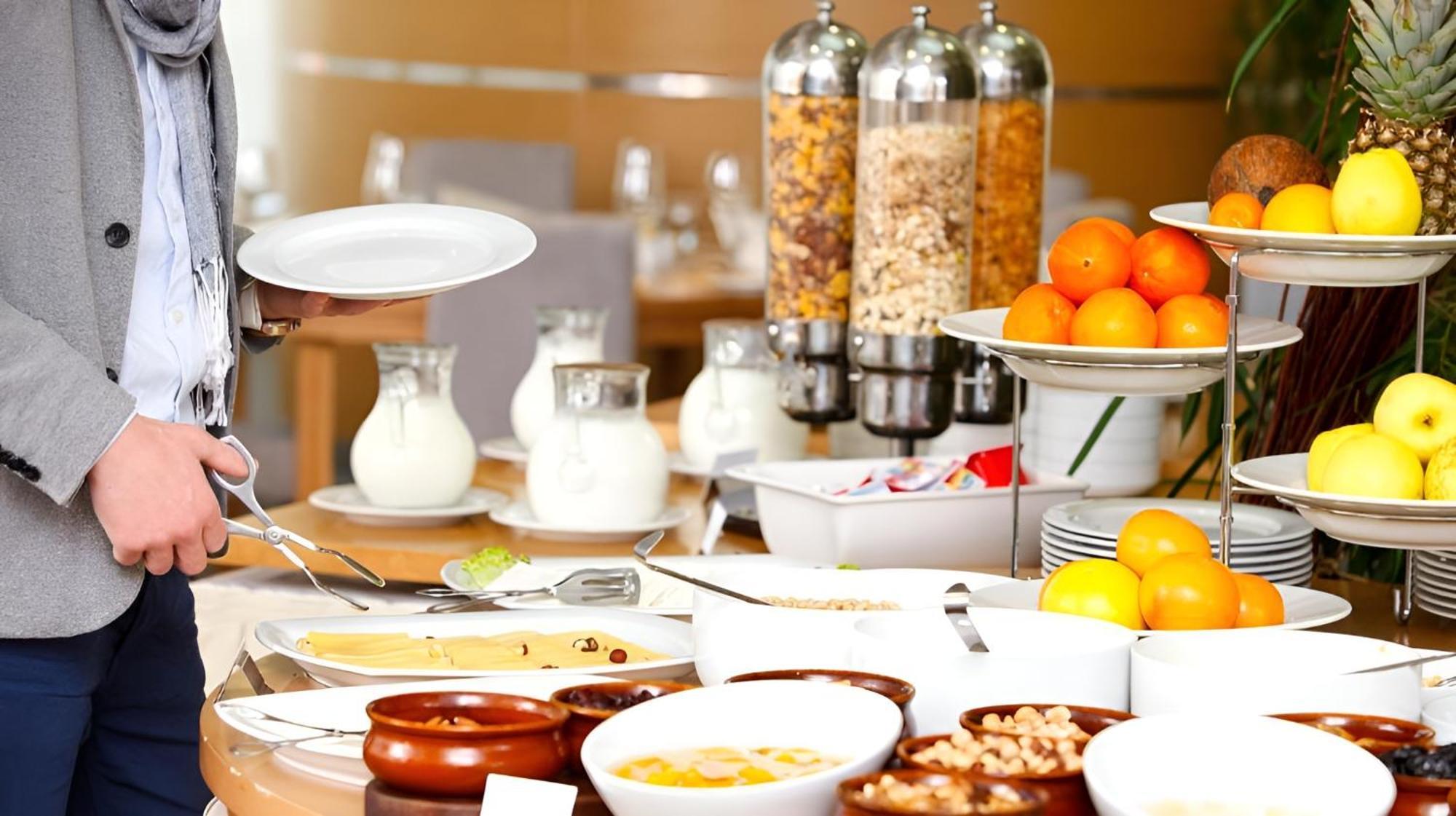 Hanoi Golden Moon Hotel & Travel Экстерьер фото